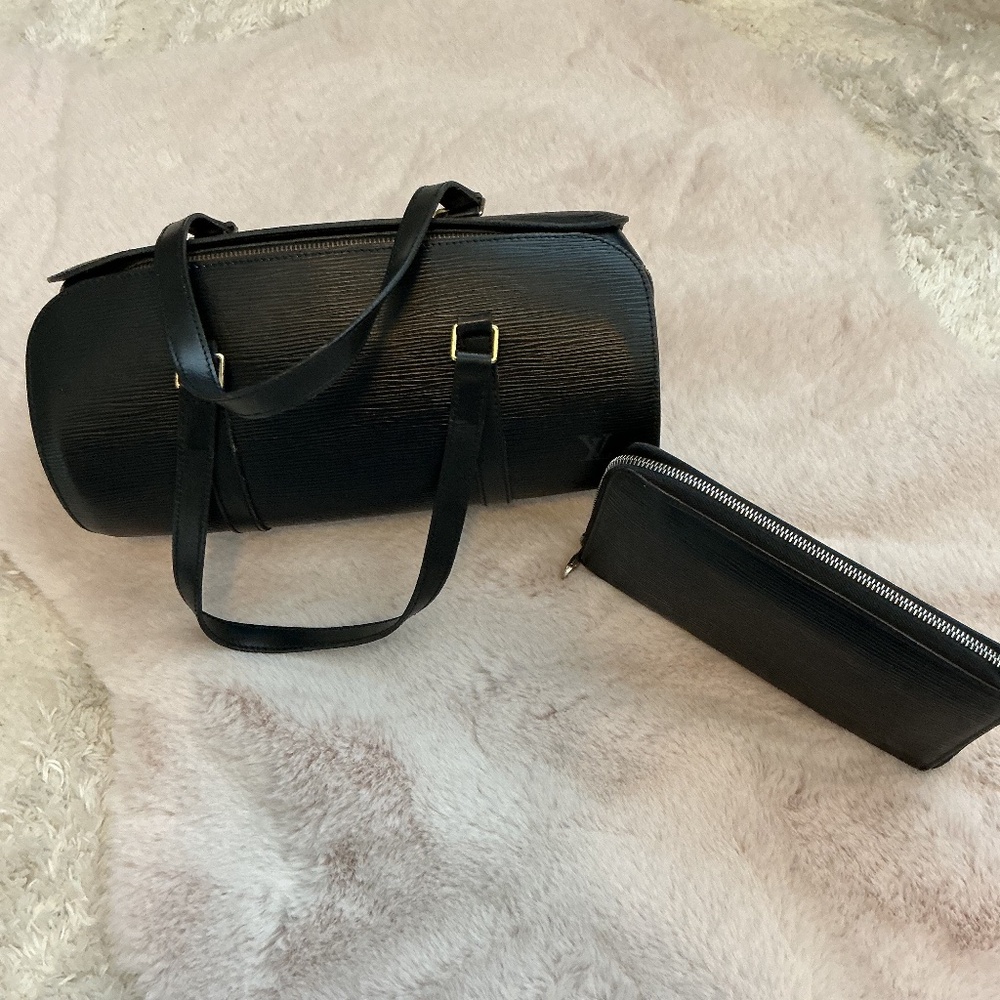LOUIS VUITTON EPI BARREL SHOULDER BAG AND MATCHING LONG EPI WALLET 2 PIECE BUNDL